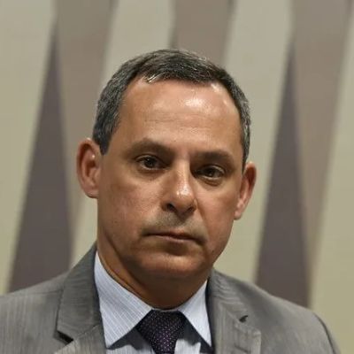 Presidente da Petrobras pode renunciar hoje ao cargo
