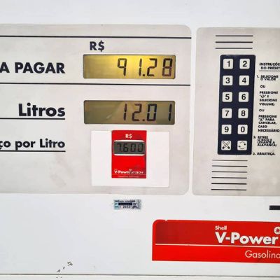 Combustíveis no Brasil estão R$ 0,89 abaixo das cotações